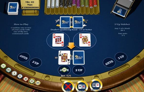 Een spel 21 Duel er twee kaarten in het midden worden gedeeld waar de dealer en speler een kaart van kiezen om hun speelhand mee te vormen.