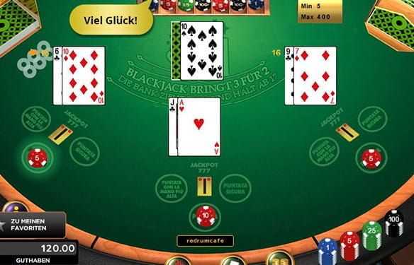 Kaarten worden gedeeld aan zowel de speler als dealer in een spel Crazy Blackjack.