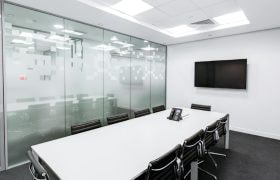 Lege conferentiekamer