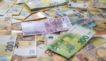 Allemaal uitgespreide eurobriefjes, van 20 tot 500 euro
