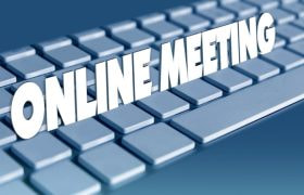 Text „Online meeting“ situat pe tastatură calculatorului