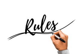 Text “Reguli” scris de mână cu cariocă neagră