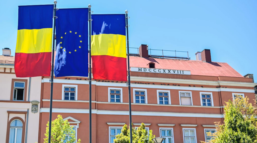 Steagul României și al Uniunii Europene