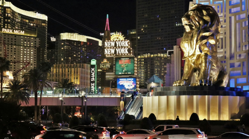 Las Vegas Lion standing guard over Las Vegas Strip