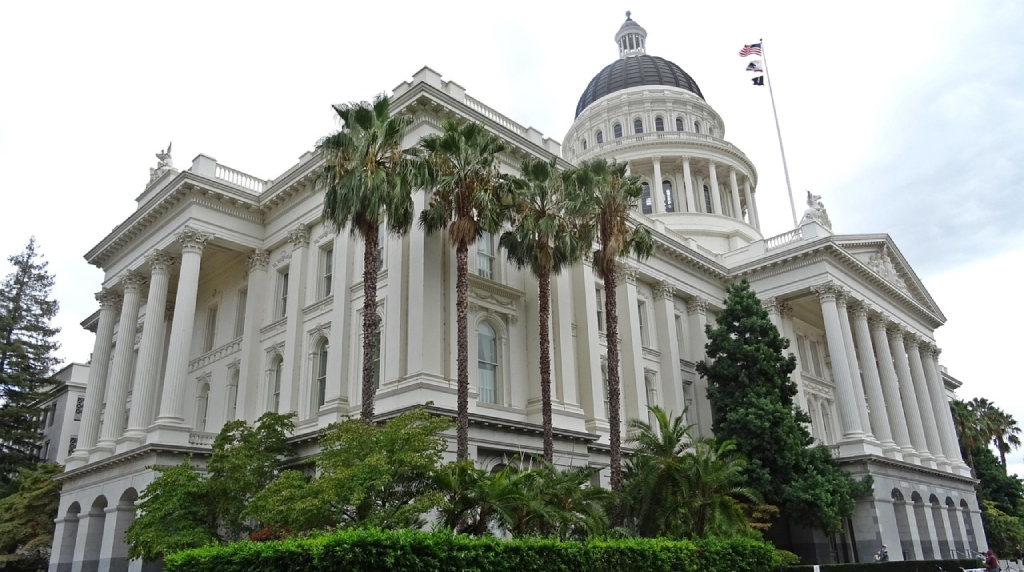 The California Capitol building from outside.