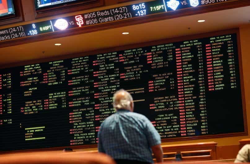 Sportsbooks May Come to Iowa in August