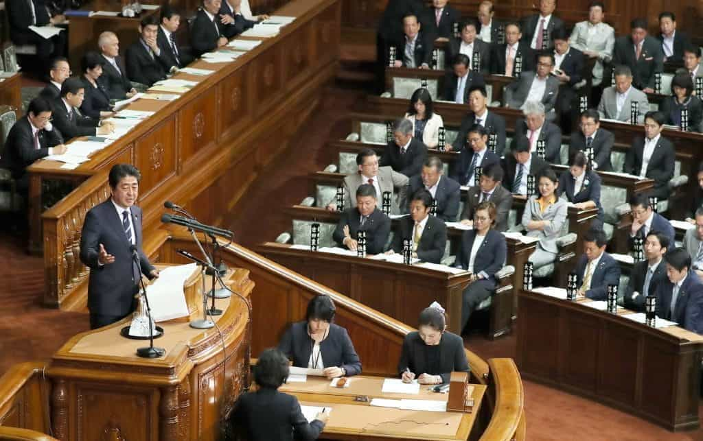 President Abe addressing parliament.