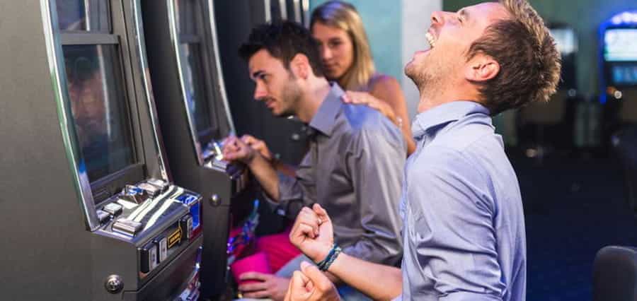 How to Manipulate a Slot Machine - Online-Casinos.com
