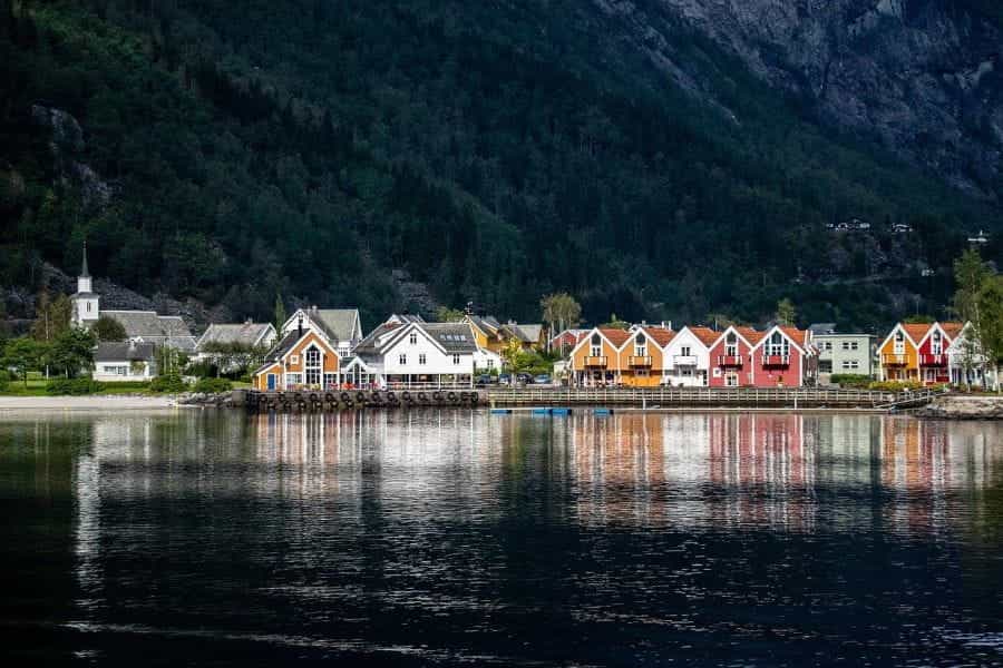 A row of houses new to the water in Norway.