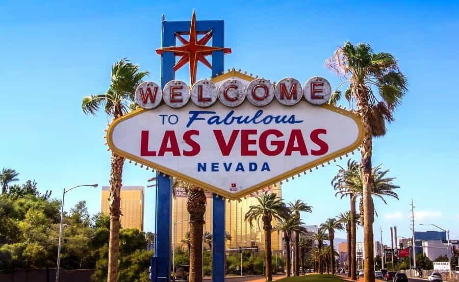 Las Vegas welcome sign.