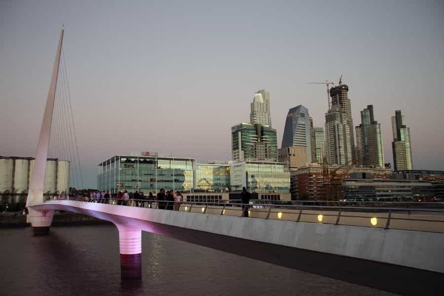 Jembatan Puerto Madero di Buenos Aires, Argentina.