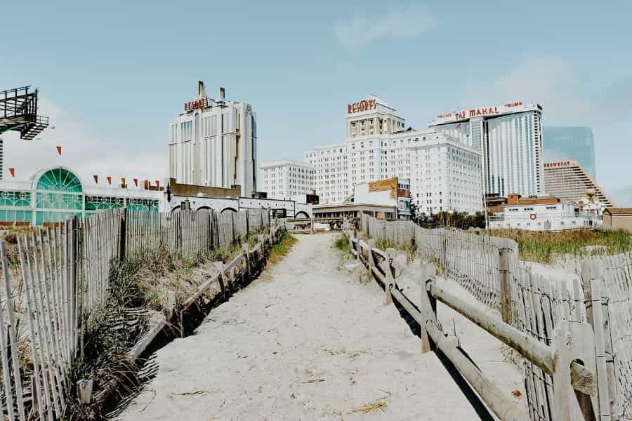 Pantai berpasir di Atlantic City, New Jersey.