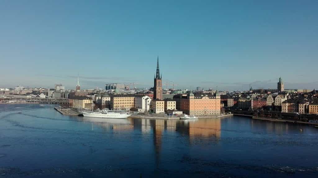 Pemandangan pusat ibu kota Swedia, Stockholm, dari air.