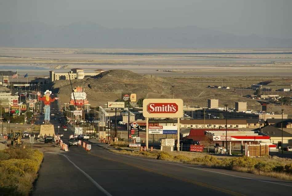 Teks Alternatif: Jalan raya di Wendover, Nevada, AS.