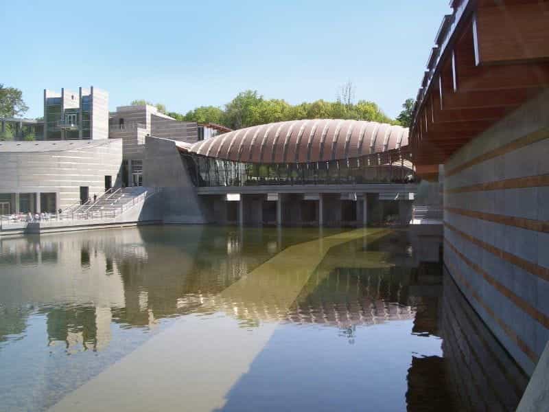 Museum Seni Jembatan Kristal di Benton, Arkansas.