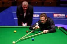 Snooker star Dave Gilbert in action.