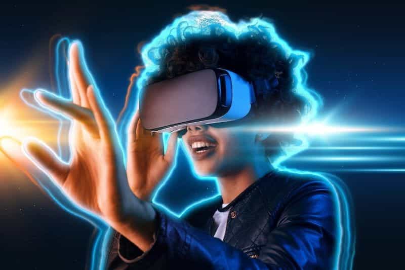 Metaverse headset immersive.