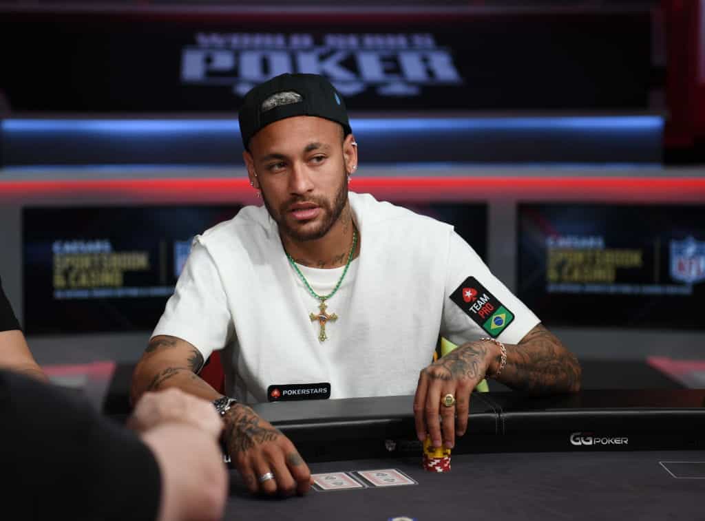 Pemain Sepak Bola Profesional Brasil Neymar bermain di World Series of Poker 2022 di Bally's, Las Vegas.