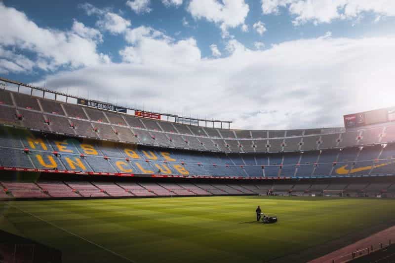 Sebuah stadion sepak bola Spanyol.