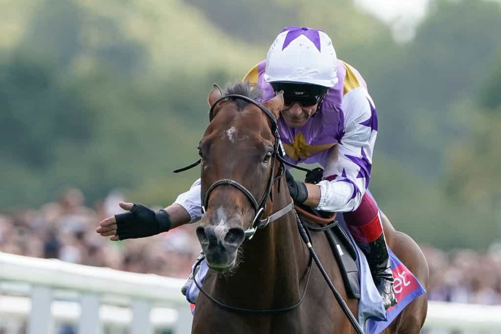 Frankie Dettori mengendarai Kinross menang di York Racecourse pada Agustus 2022. 