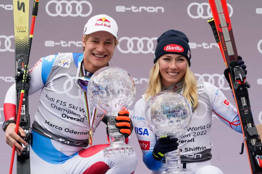 Marco Odermatt dan Mikaela Shiffrin - pemenang klasemen umum Piala Dunia Ski Alpine FIS 2021-22.