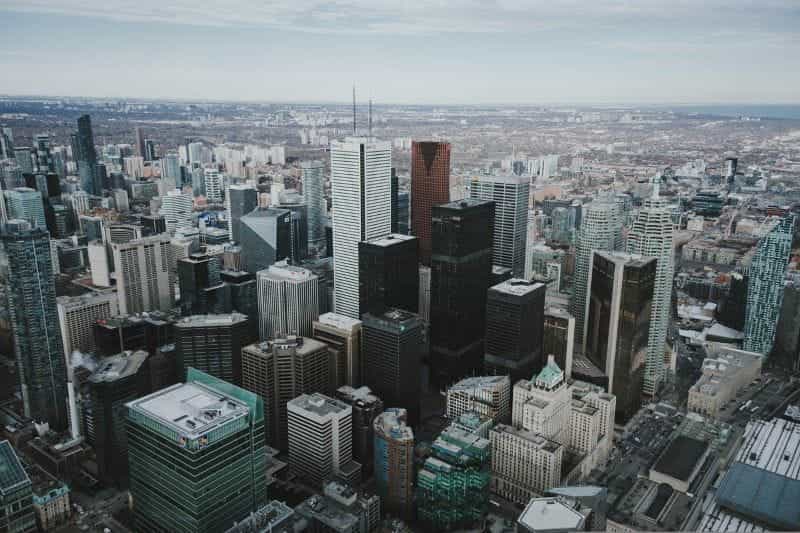 Area pusat kota kota terbesar di Ontario, Toronto.