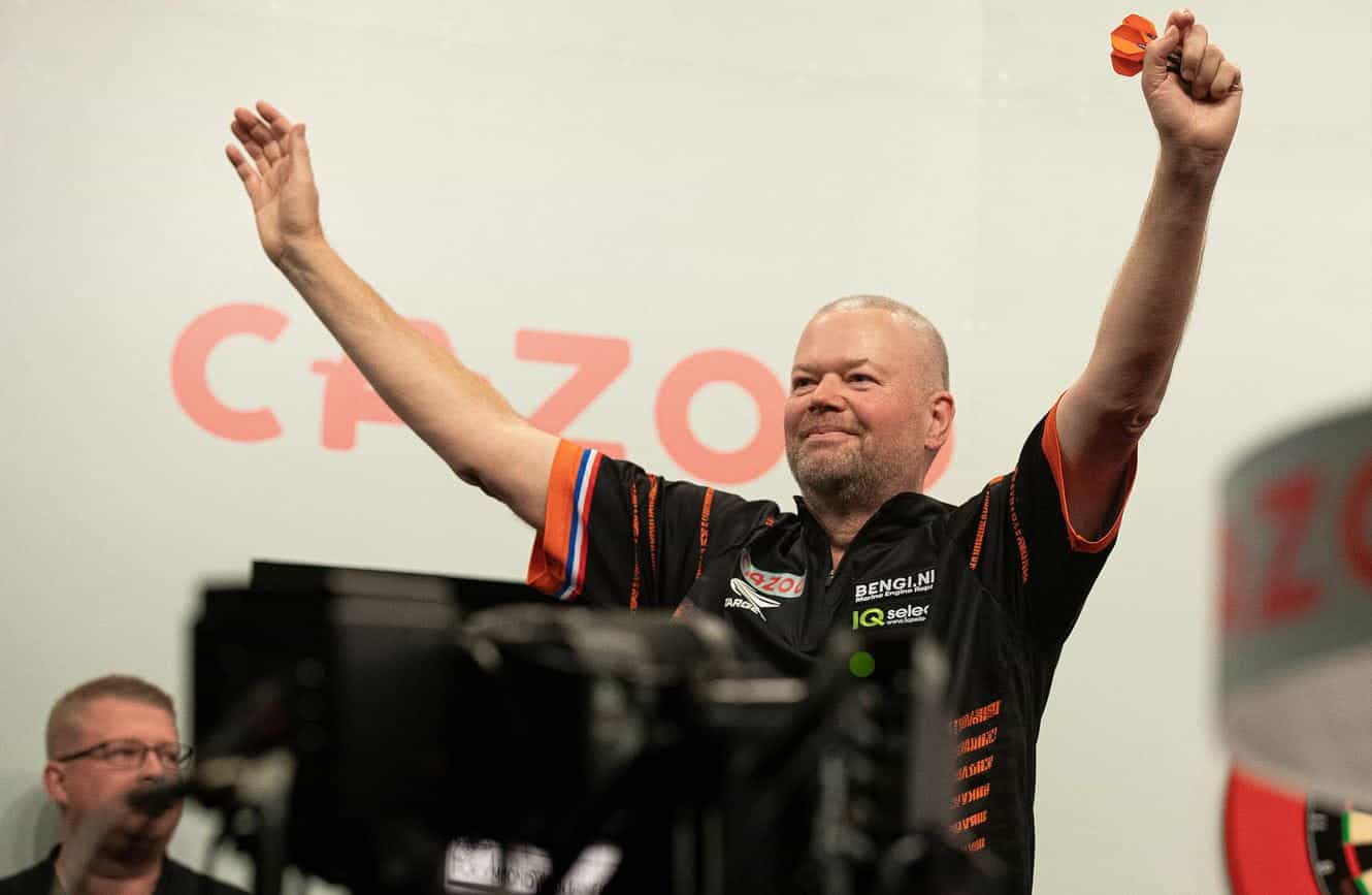 Raymond van Barneveld celebrating a big checkout.