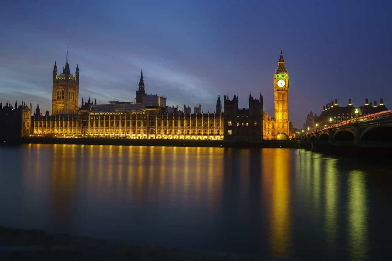 Gedung parlemen di London.