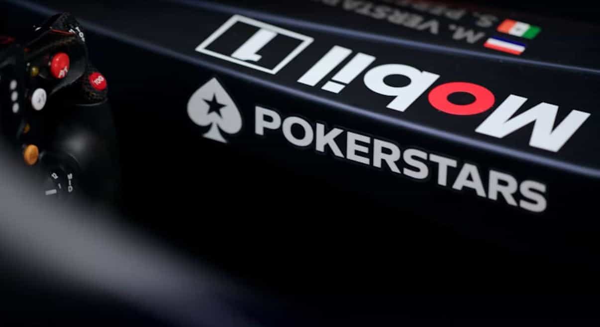 Logo PokerStars pada mobil F1 Red Bull 2022.