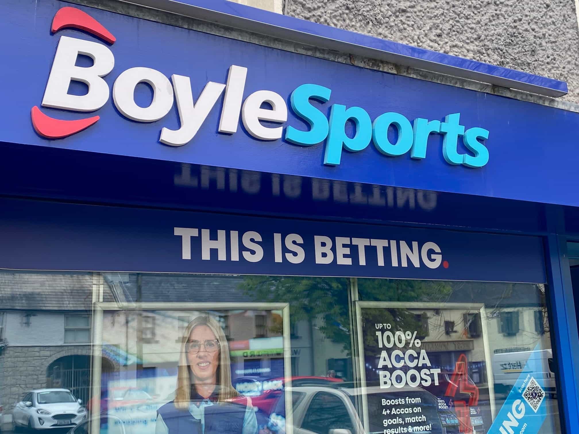 Bagian luar toko taruhan BoyleSports di Irlandia.