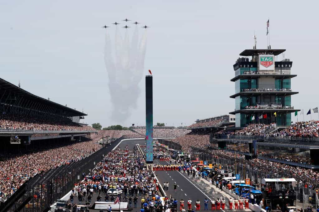 Jalan layang terlihat sebelum putaran ke-106 Indianapolis 500 di Indianapolis Motor Speedway pada tahun 2022. 