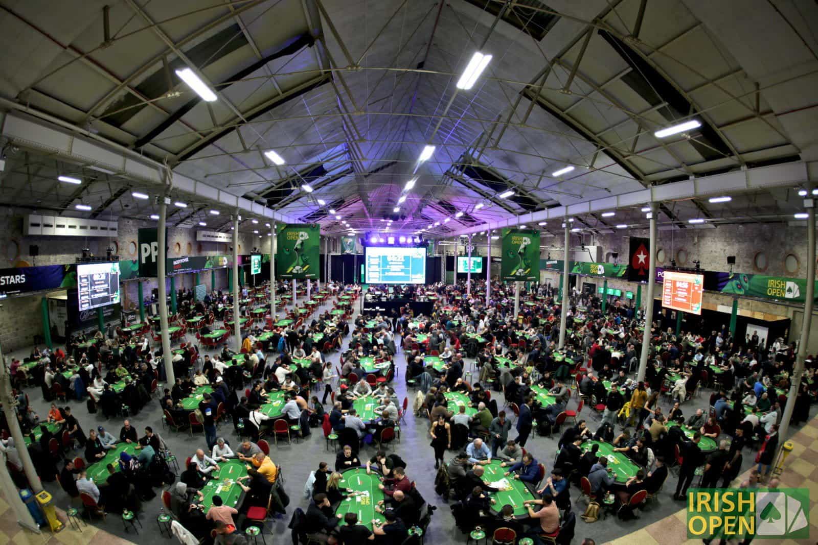 Aksi di RDS Dublin selama 2023 Irish Poker Open.