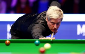 Neil Robertson in action during the 2024 Masters at Alexandra Palace.