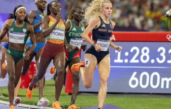 Keely Hodgkinson leads the field in the Women's 800m final at the 2024 Olympic Games in Paris.