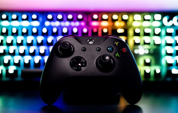 Game Controller and Keyboard