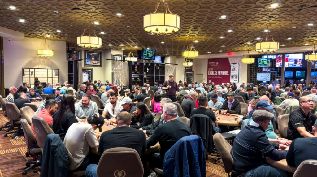 A Crowded Caesars Palace Hotel & Casino Poker Room