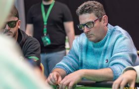 Poker player Roy Brindley in action.