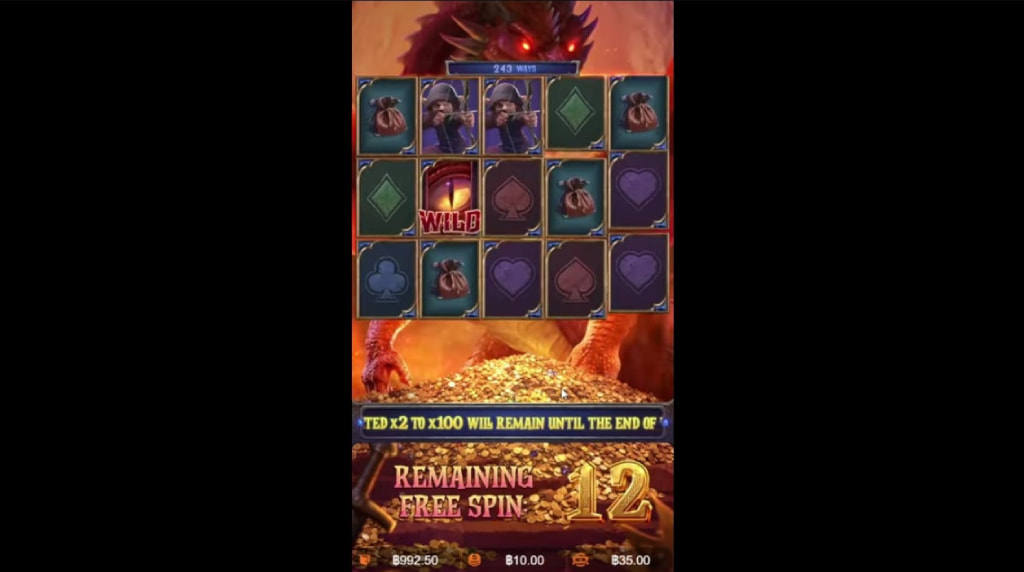 Screenshot of the Free Spins Round of Dragon's Treasure Quest
