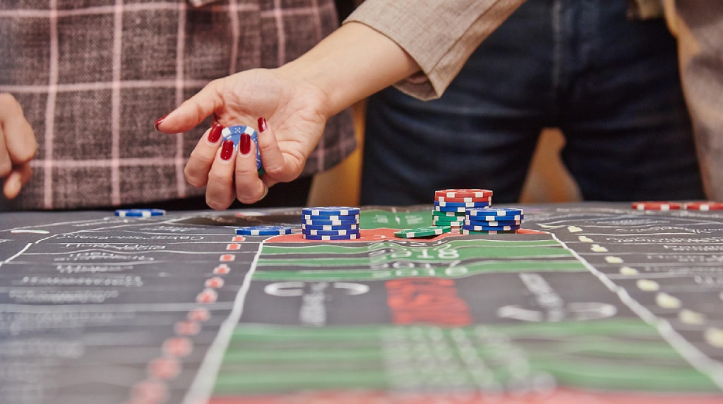 Tärningsspel i casinomiljö