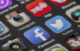 Social Media Apps on a Smartphone