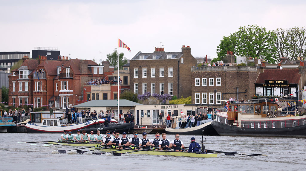 Oxford and Cambridge in Competitive Action During the 2025 Boat Race.