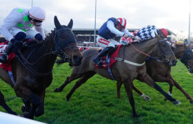 The Jukebox Man and Gaelic Warrior Fight Out the Finish of the 2026 King George VI Chase at Kempton Park.