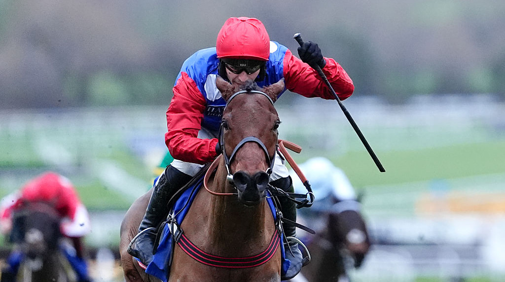 Ma Shantou Winning the 2026 Cleeve Hurdle at Cheltenham.