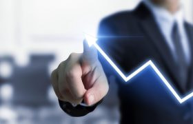 Diagram med pil som visar uppåtgående trend