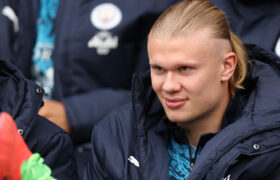 Erling Haaland on the Bench During a Match Between Manchester City and Crystal Palace.