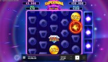 Screenshot fra den Nye Supernova Galaxy Orbs Slot af Hacksaw Gaming