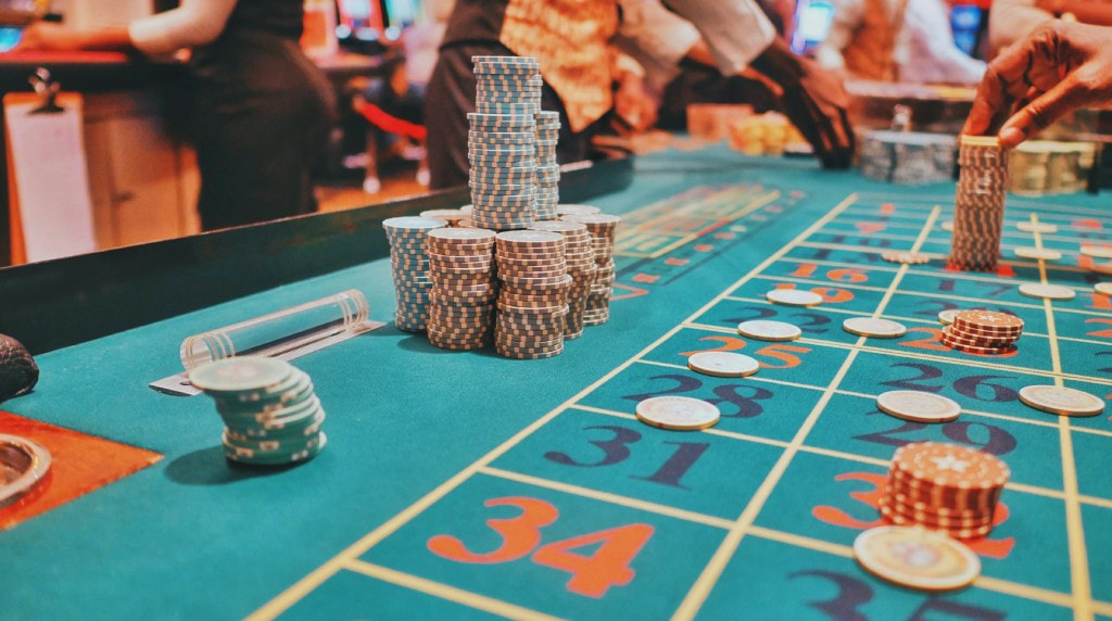 Casinobord med jetoner