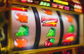 Un aparat de tip slot