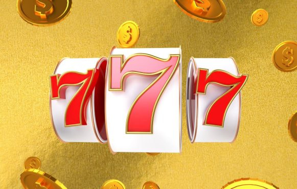 Imagine cu simbolul 777 pe un tambur de slot, înconjurat de monede aurii.